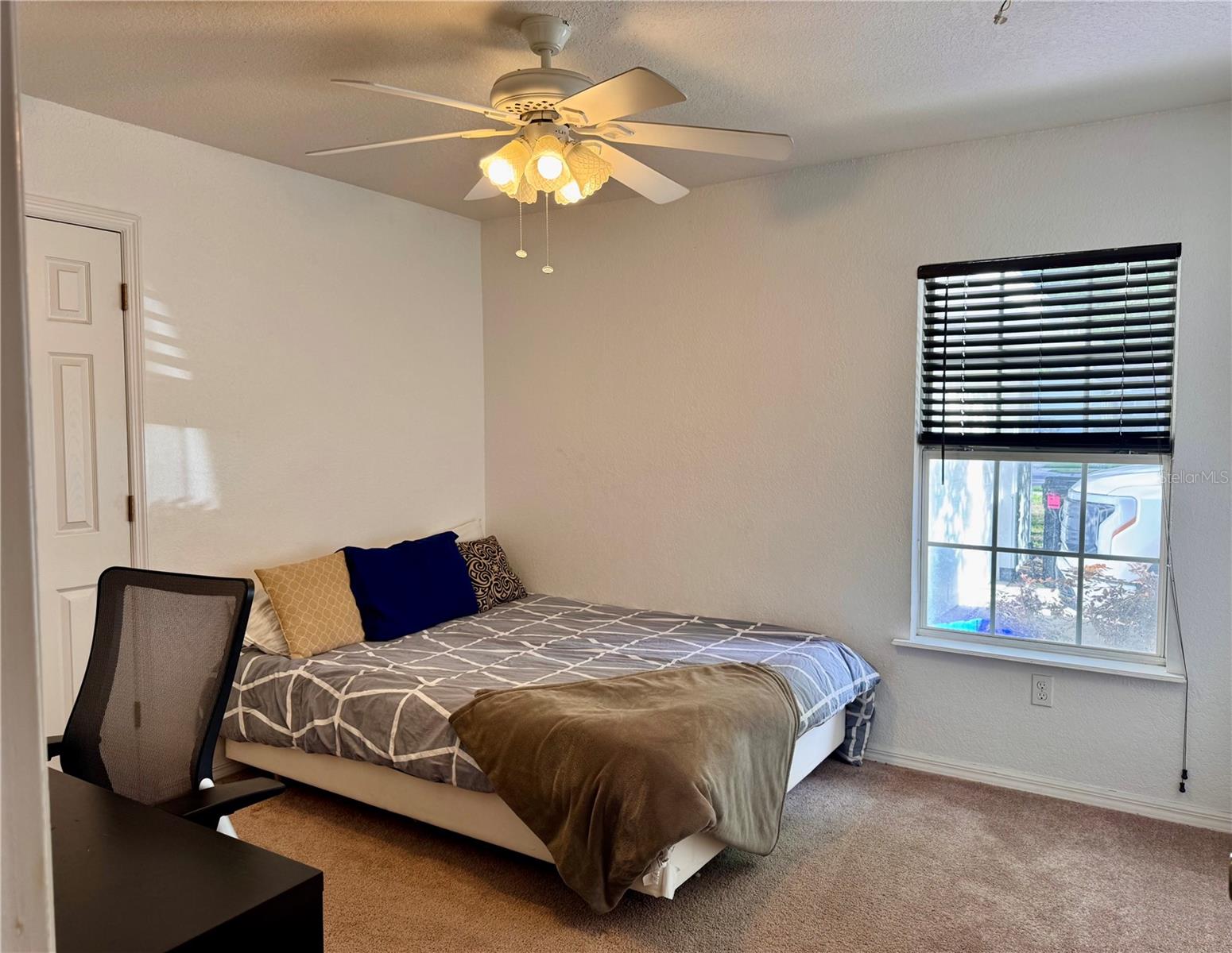 Image 22 of 47 For 5722 85th Street