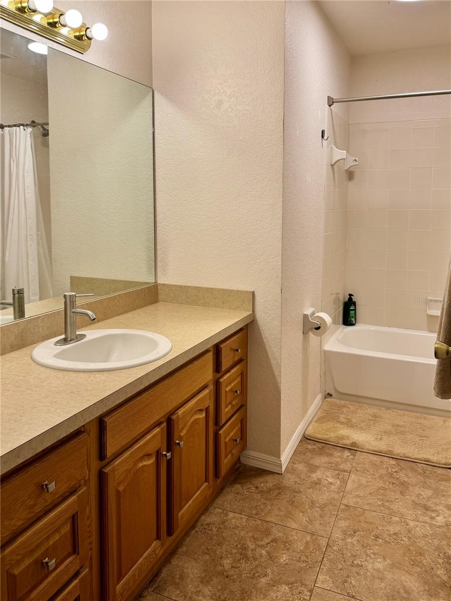 Image 24 of 47 For 5722 85th Street