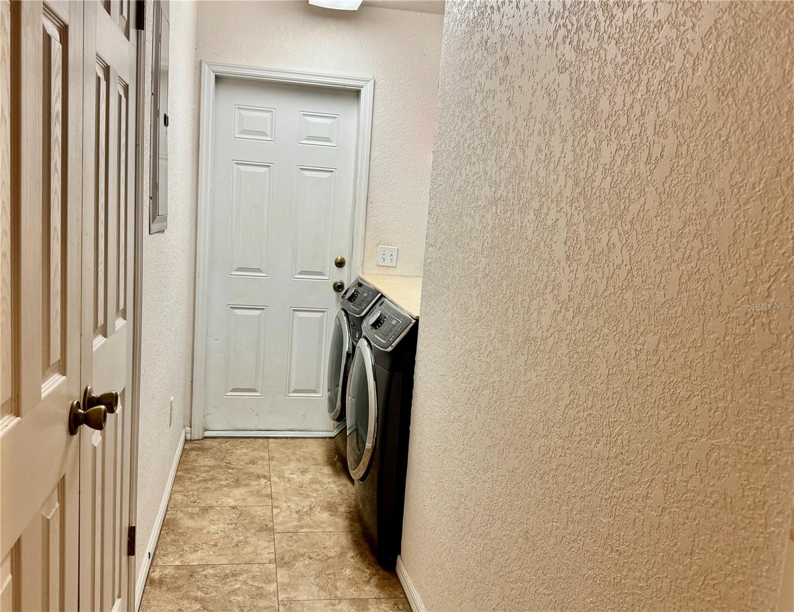 Image 25 of 47 For 5722 85th Street