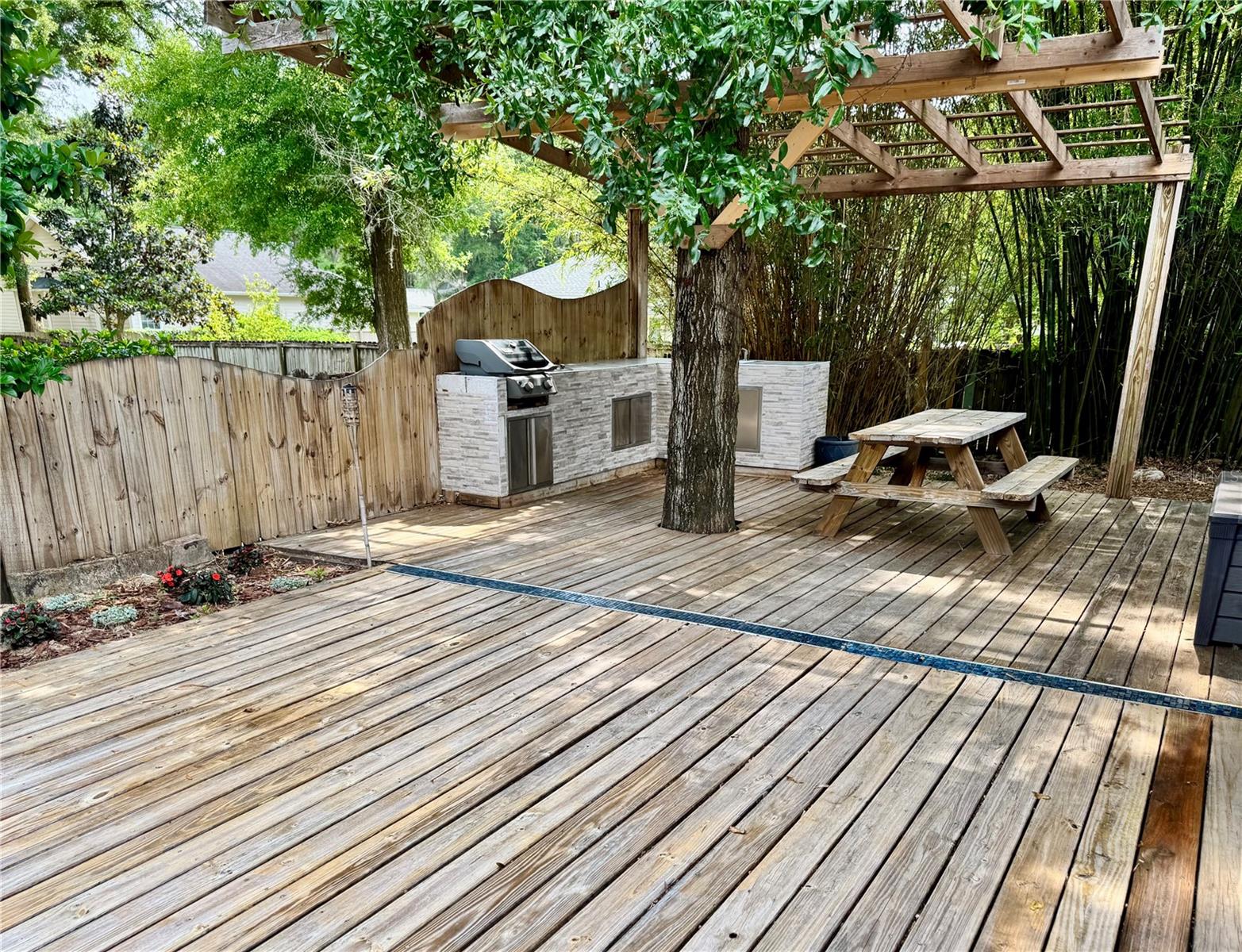 Image 38 of 47 For 5722 85th Street