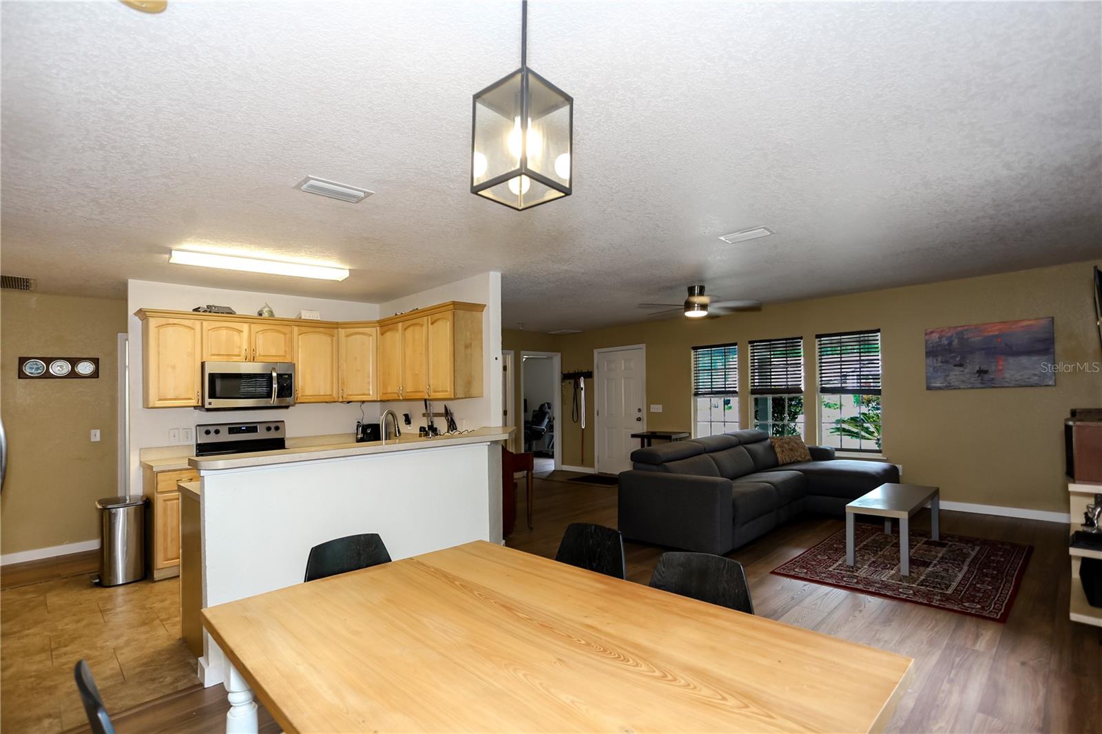 Image 9 of 47 For 5722 85th Street