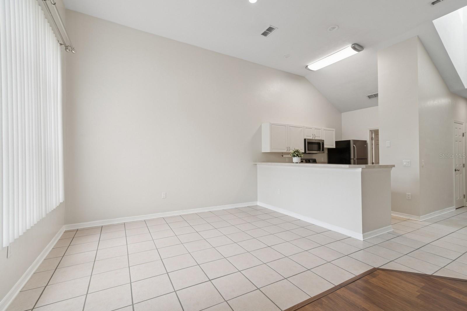 Image 15 of 51 For 13200 Newberry Road 18