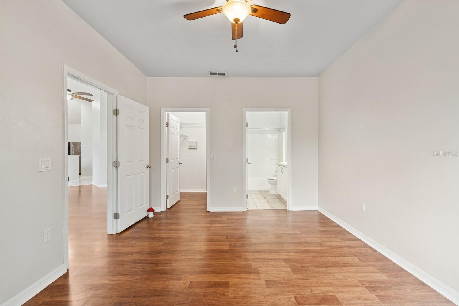 Image 30 of 51 For 13200 Newberry Road 18