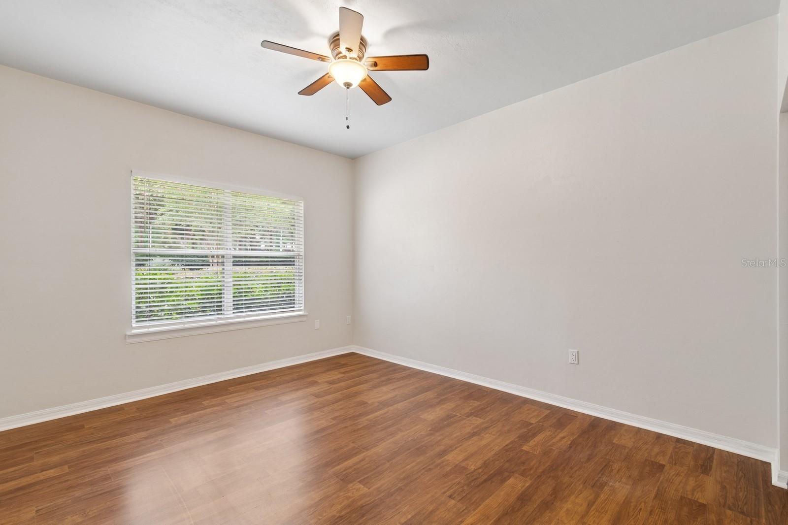 Image 35 of 51 For 13200 Newberry Road 18