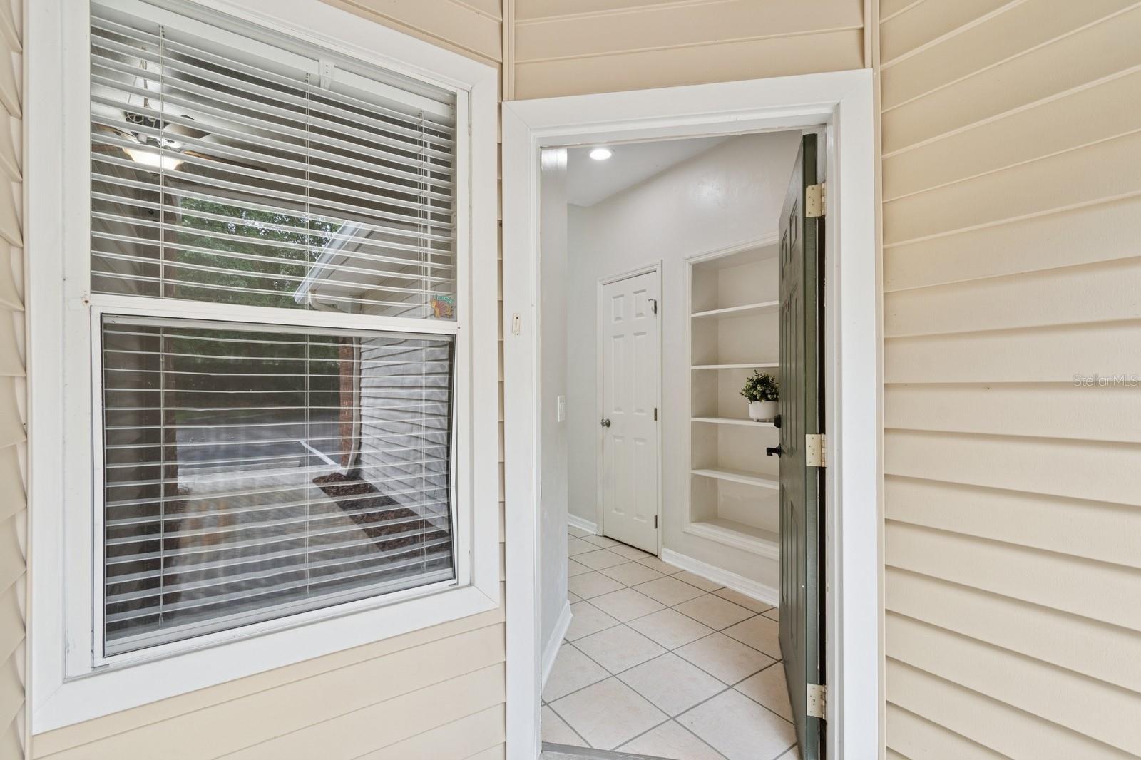 Image 6 of 51 For 13200 Newberry Road 18