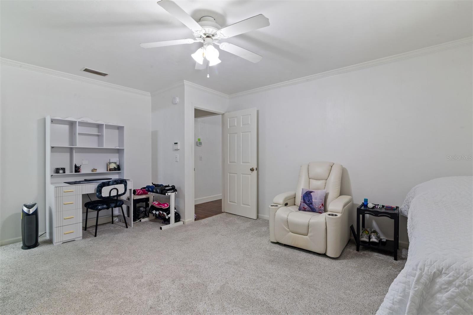 Image 14 of 31 For 9505 4th Place