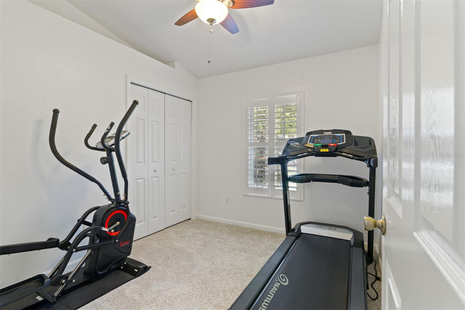 Image 18 of 31 For 9505 4th Place