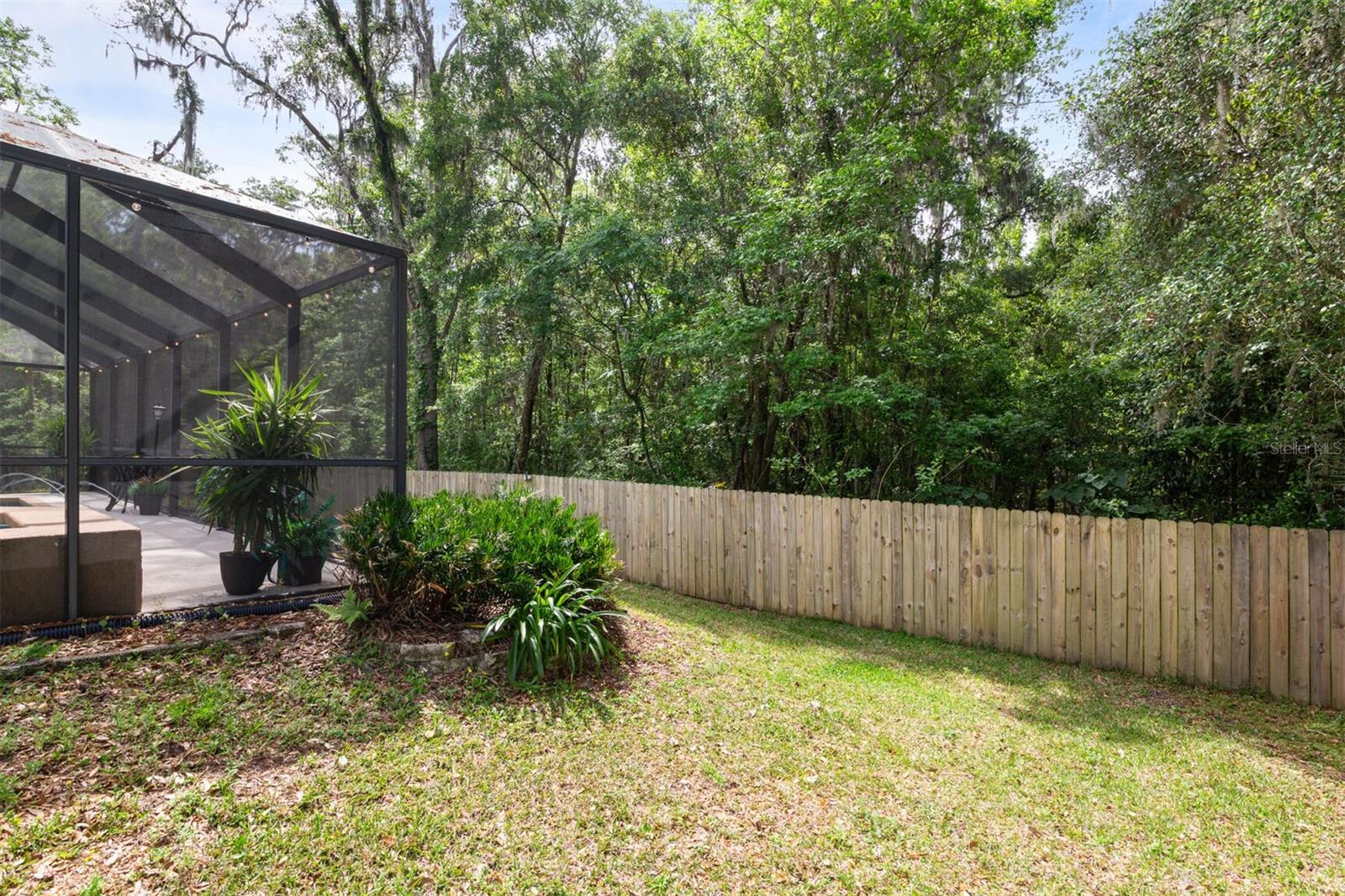 Image 24 of 31 For 9505 4th Place