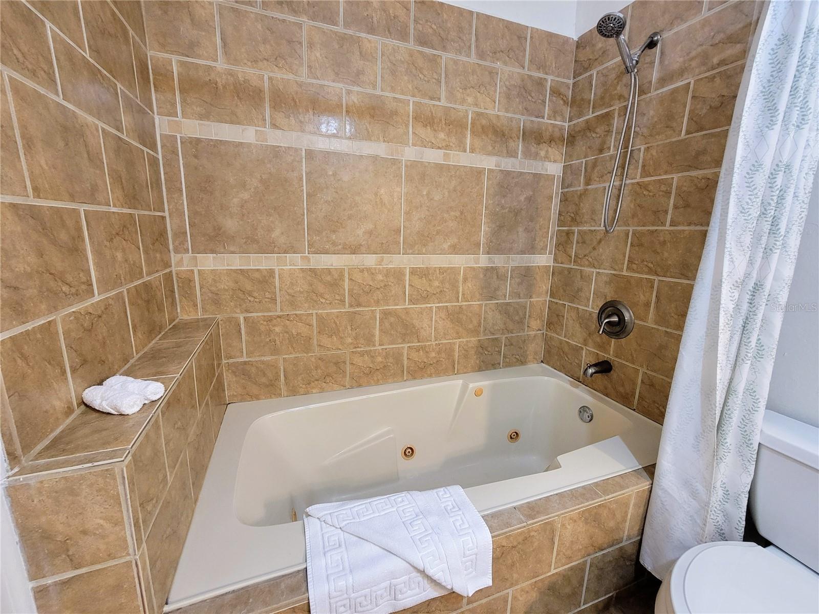 Image 33 of 81 For 9150 151st Lane