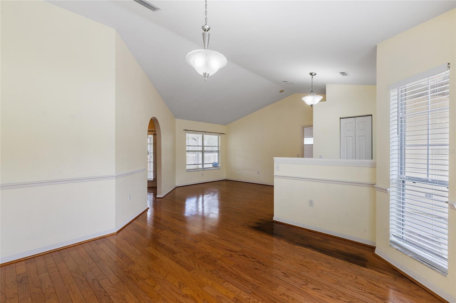 Image 7 of 30 For 8707 10th Place