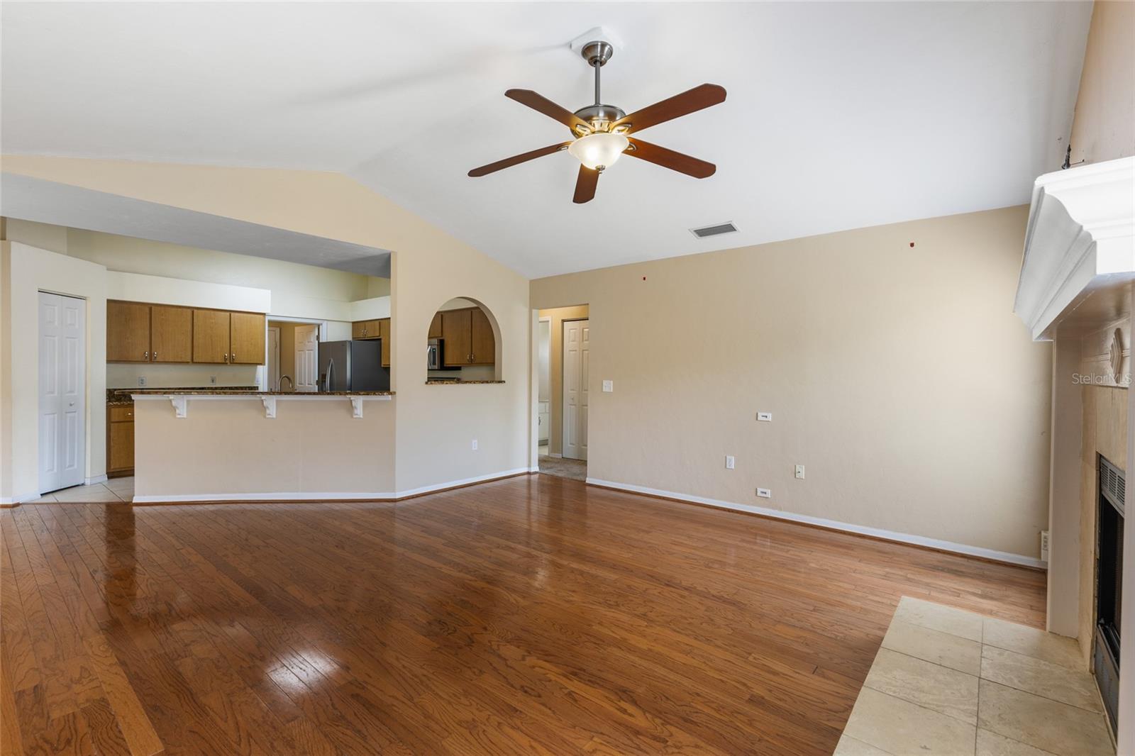 Image 9 of 30 For 8707 10th Place