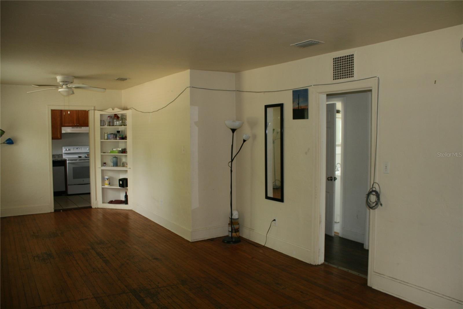 Image 17 of 30 For 1615 7th Avenue