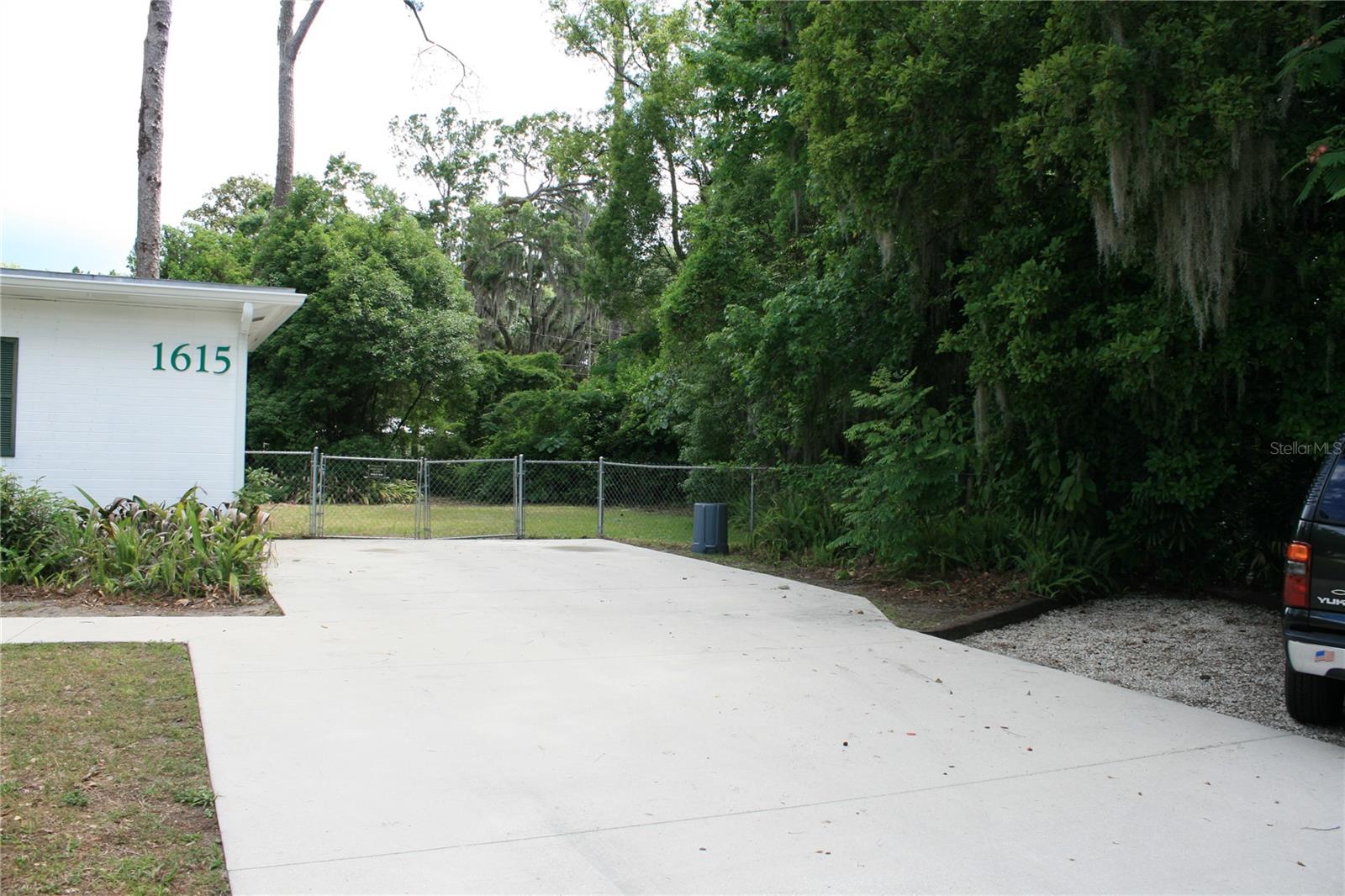 Image 3 of 30 For 1615 7th Avenue
