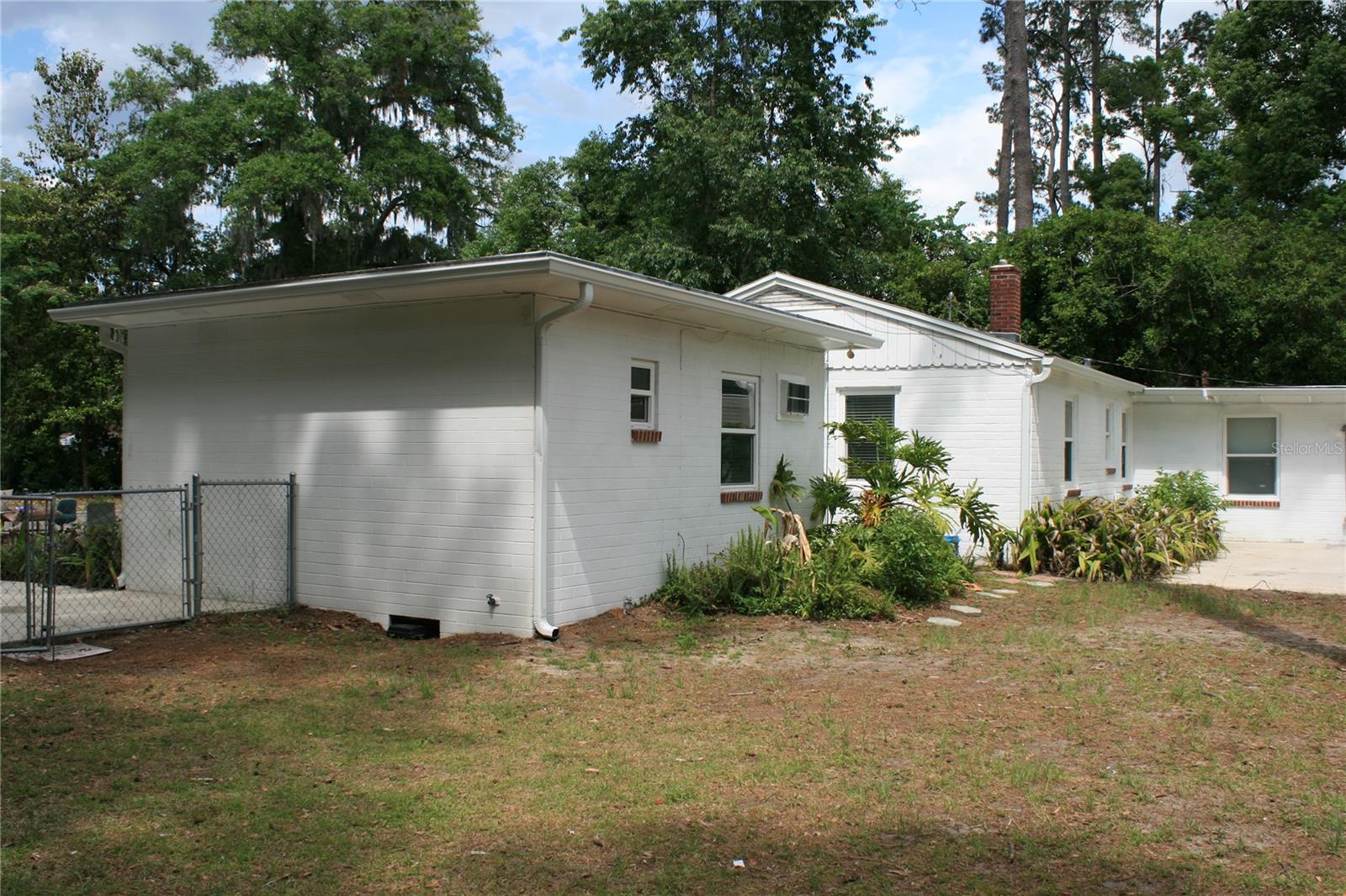 Image 5 of 30 For 1615 7th Avenue