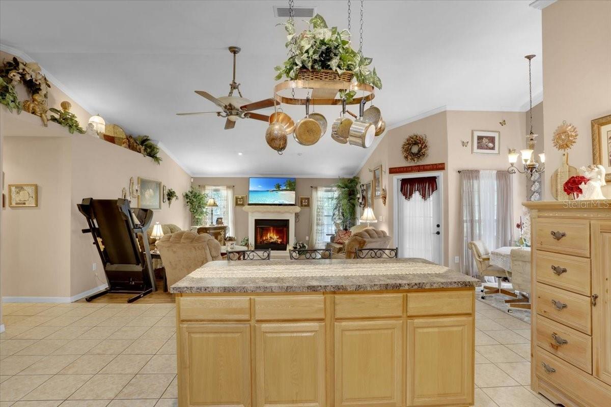 Image 11 of 32 For 207 Rose Lane