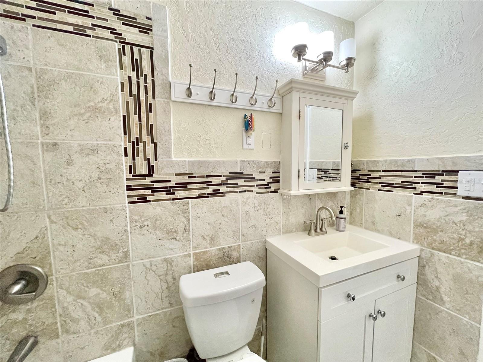 Image 17 of 37 For 2931 17th Drive