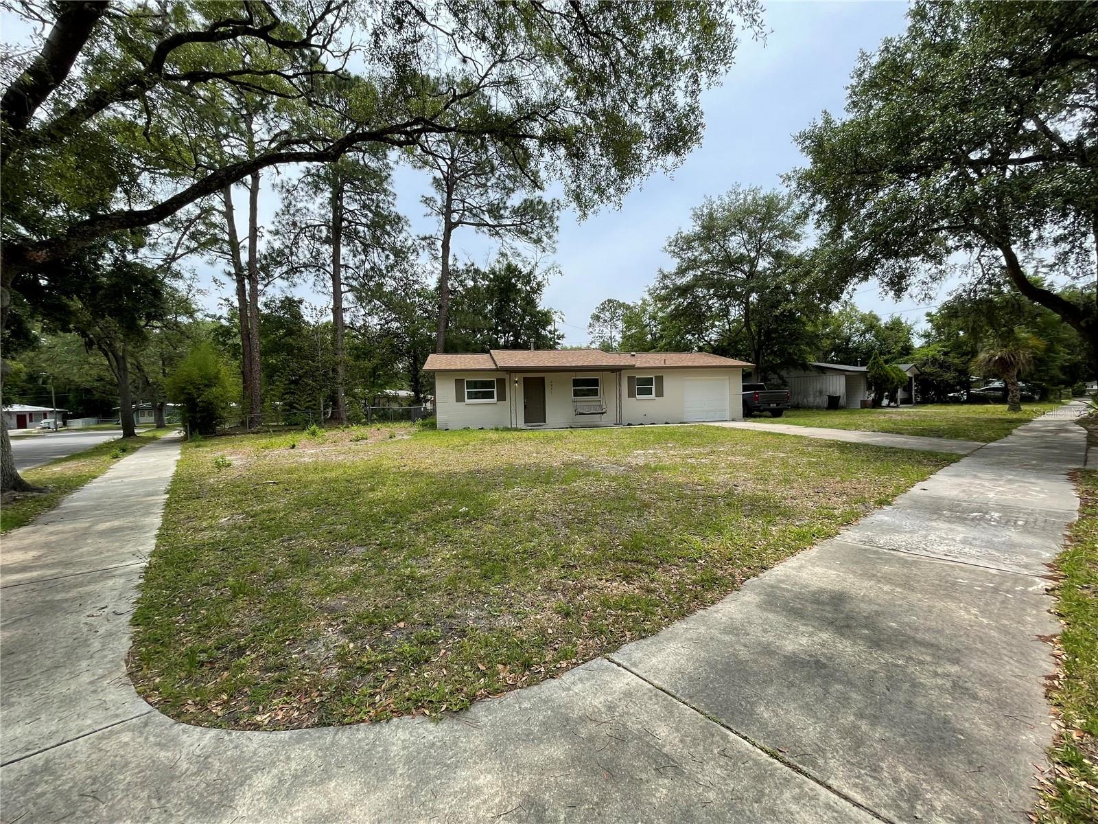 Image 32 of 37 For 2931 17th Drive