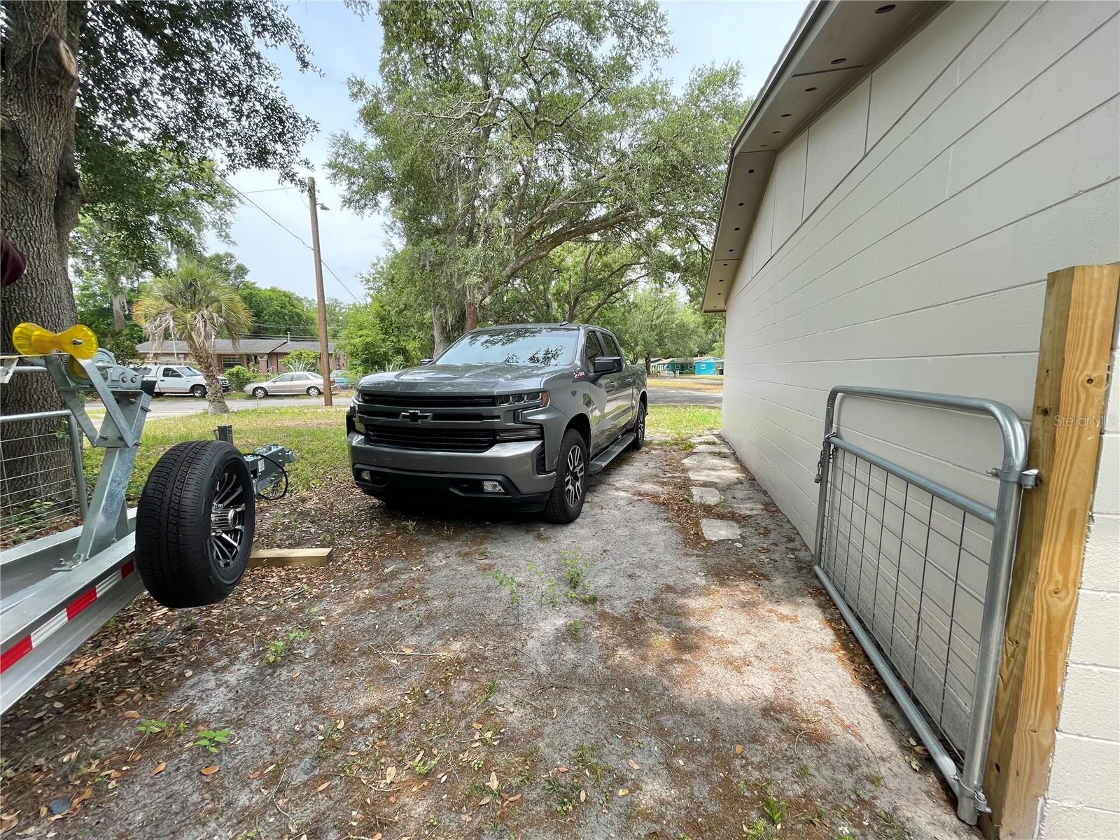 Image 34 of 37 For 2931 17th Drive