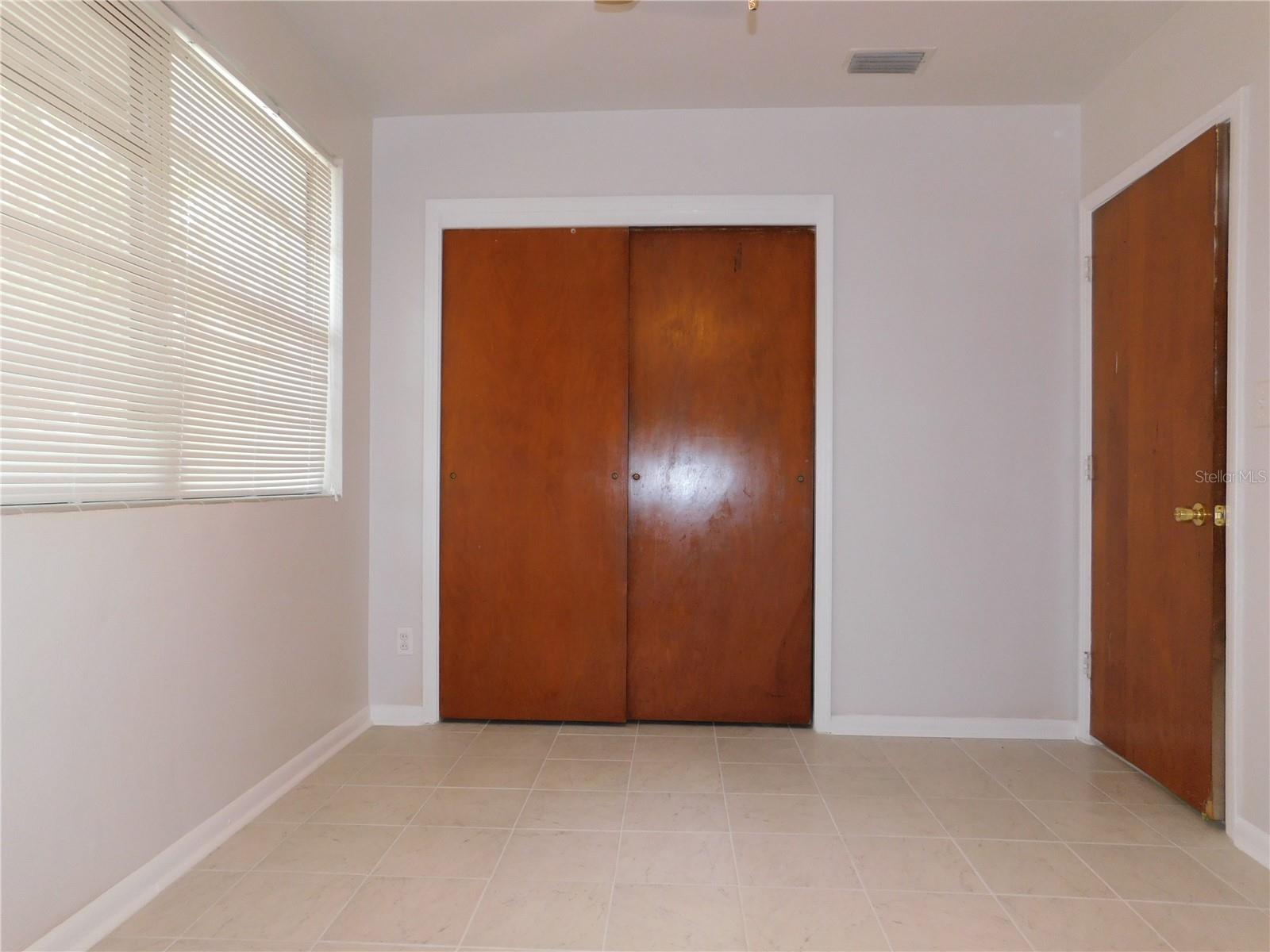 Image 12 of 14 For 552 5th Avenue