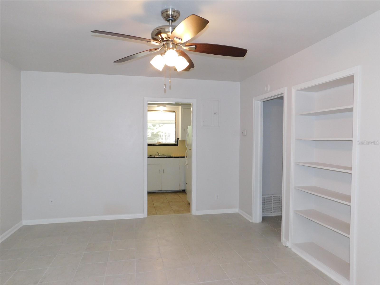 Image 3 of 14 For 552 5th Avenue