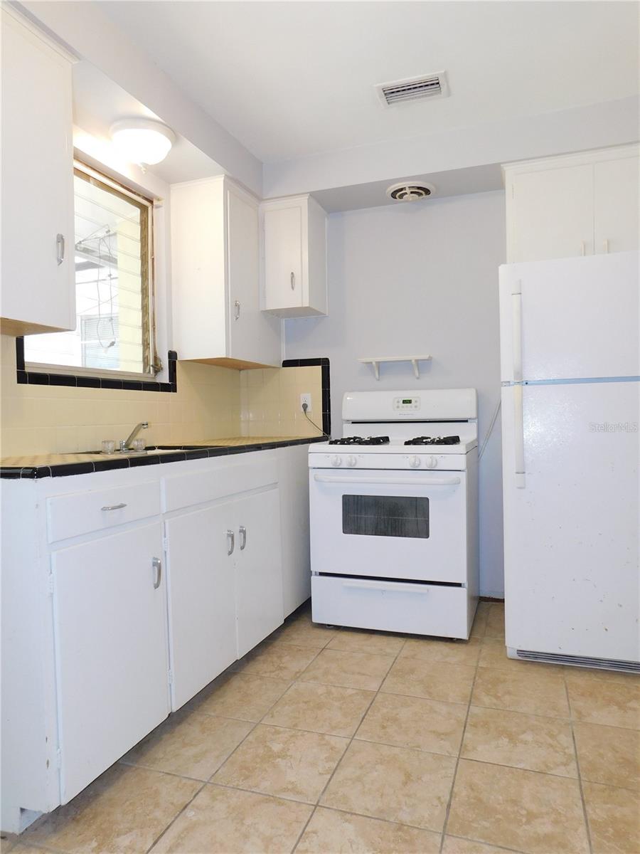 Image 5 of 14 For 552 5th Avenue