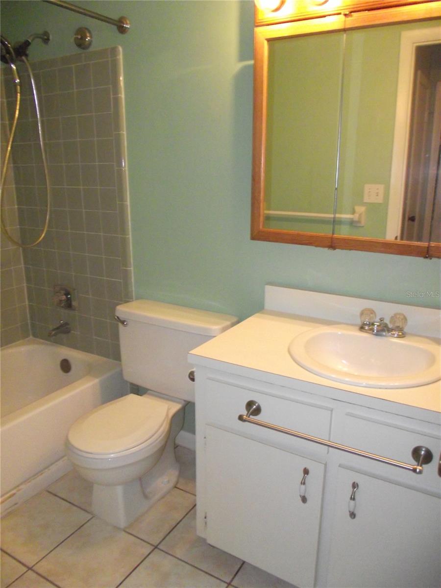 Image 11 of 14 For 1731 32 Place