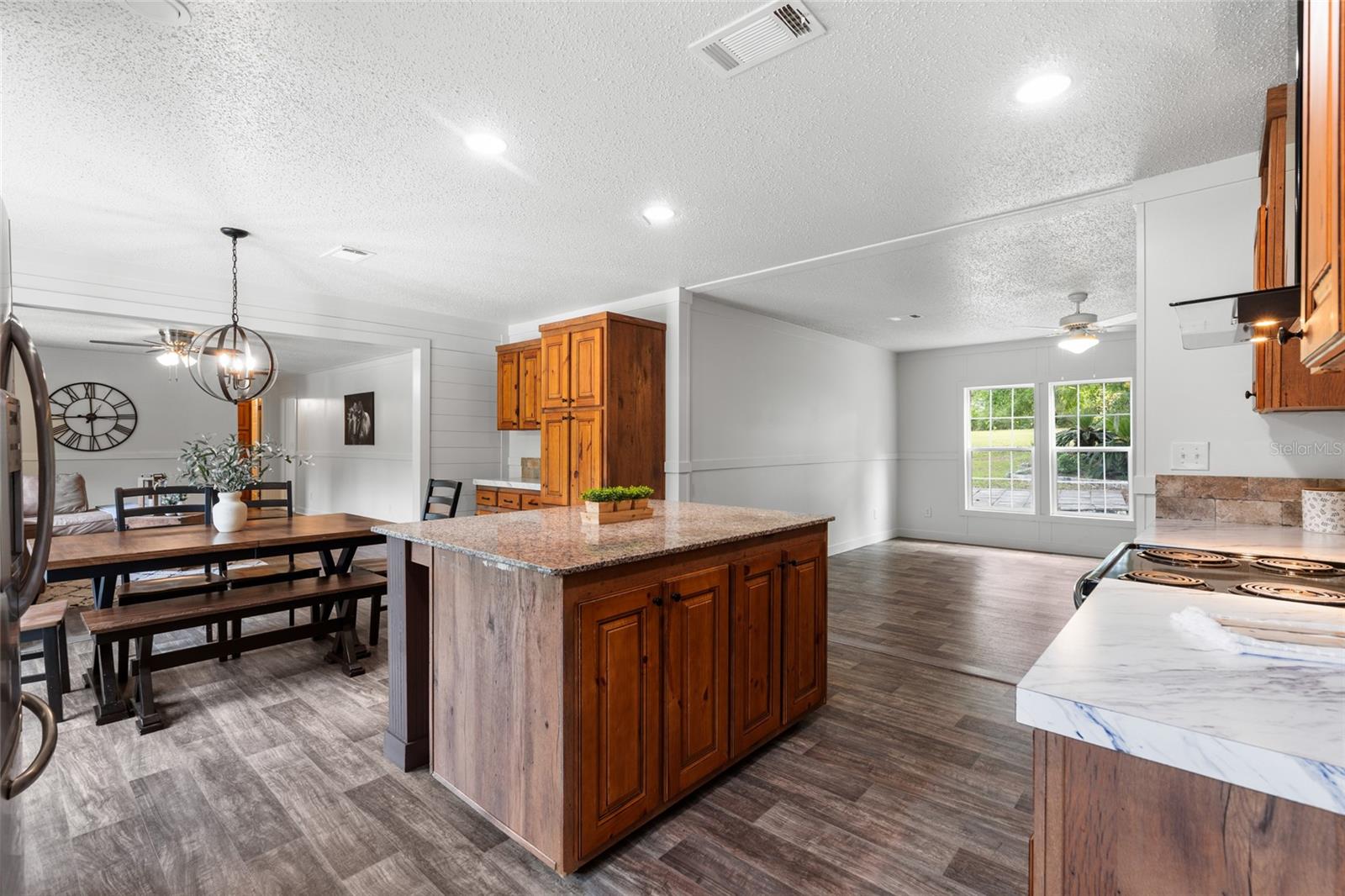 Image 10 of 36 For 6269 18th Terrace