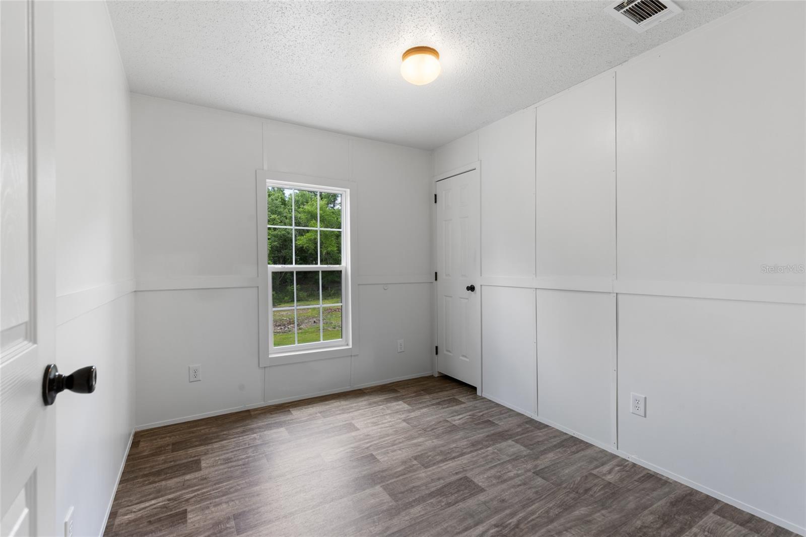 Image 21 of 36 For 6269 18th Terrace