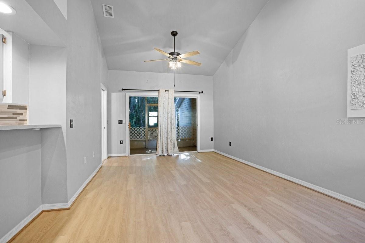 Image 3 of 14 For 4700 Archer Road 23