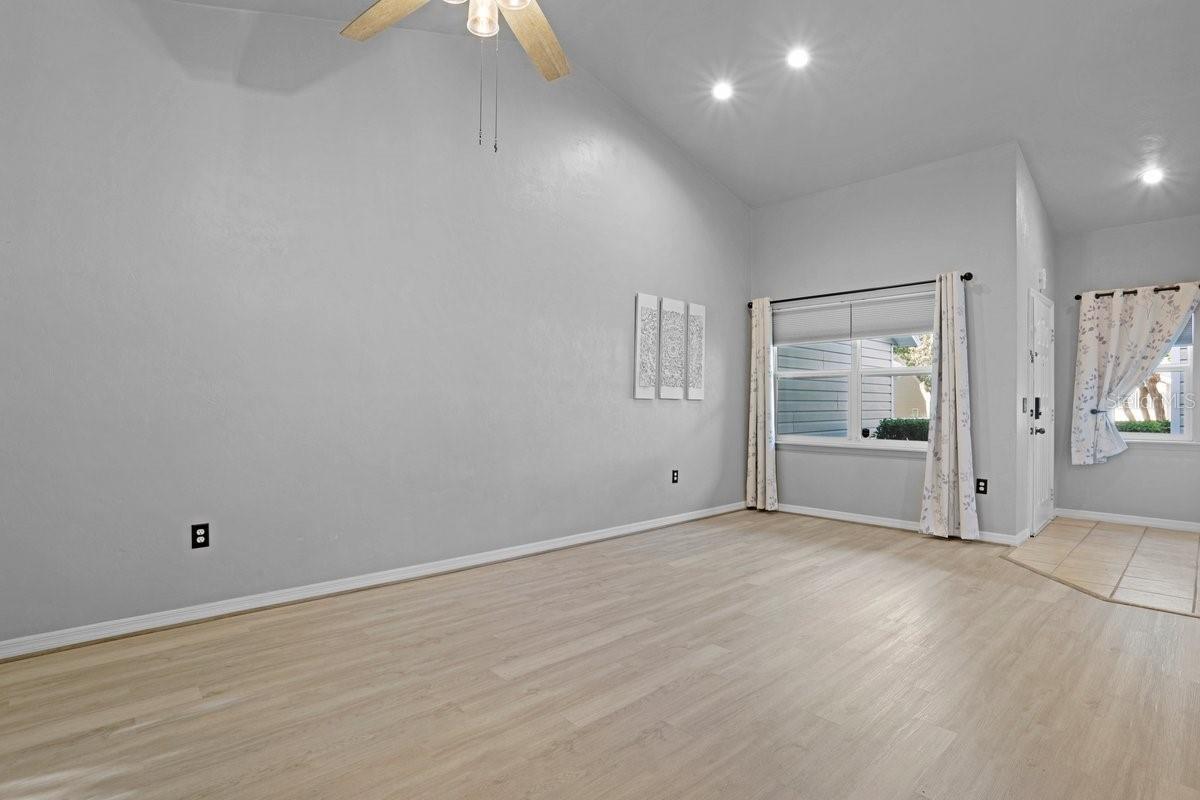 Image 4 of 14 For 4700 Archer Road 23