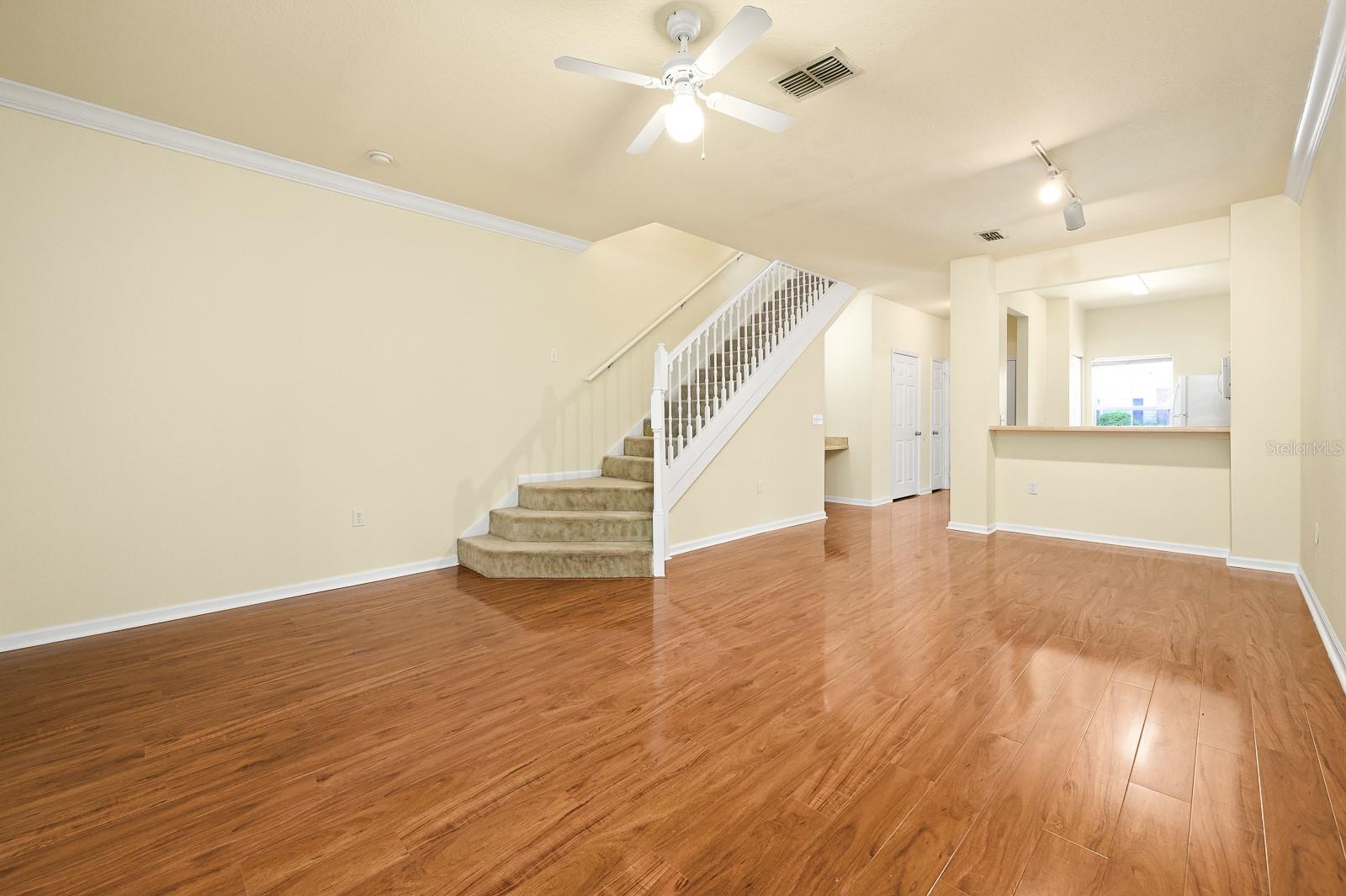 Image 11 of 33 For 5062 44th Lane 102