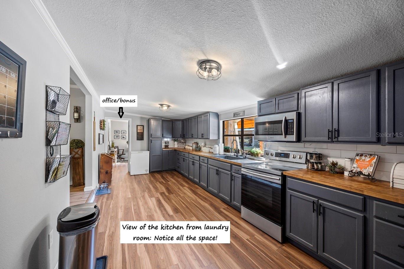 Image 7 of 53 For 11975 162nd Terrace