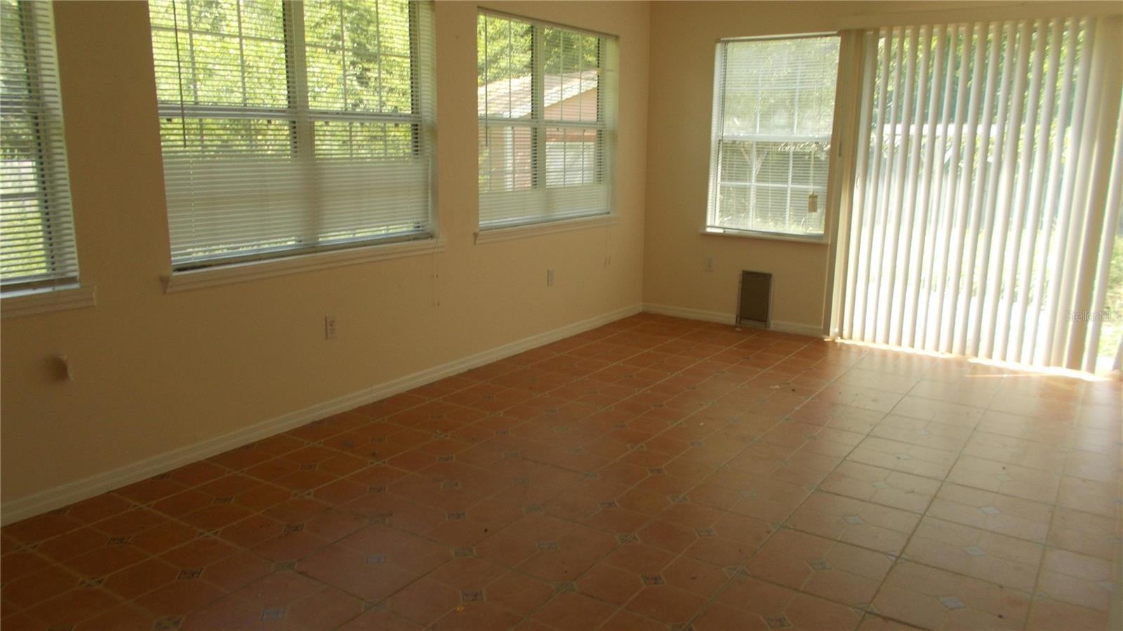 Image 8 of 8 For 3525 86th Way