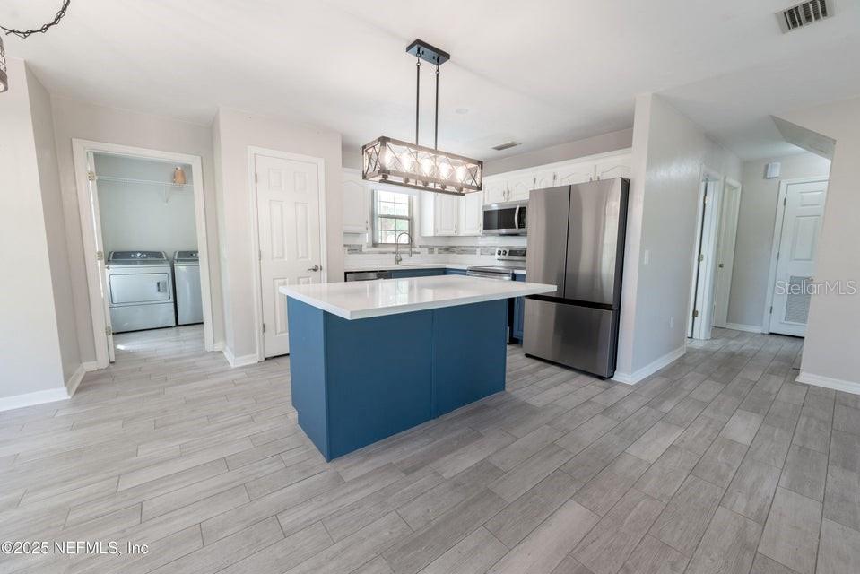 Image 11 of 34 For 11802 83rd Drive