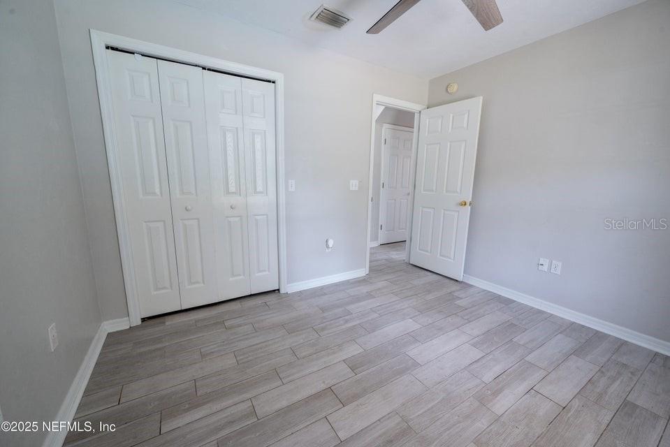 Image 25 of 34 For 11802 83rd Drive