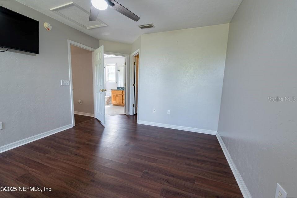 Image 31 of 34 For 11802 83rd Drive