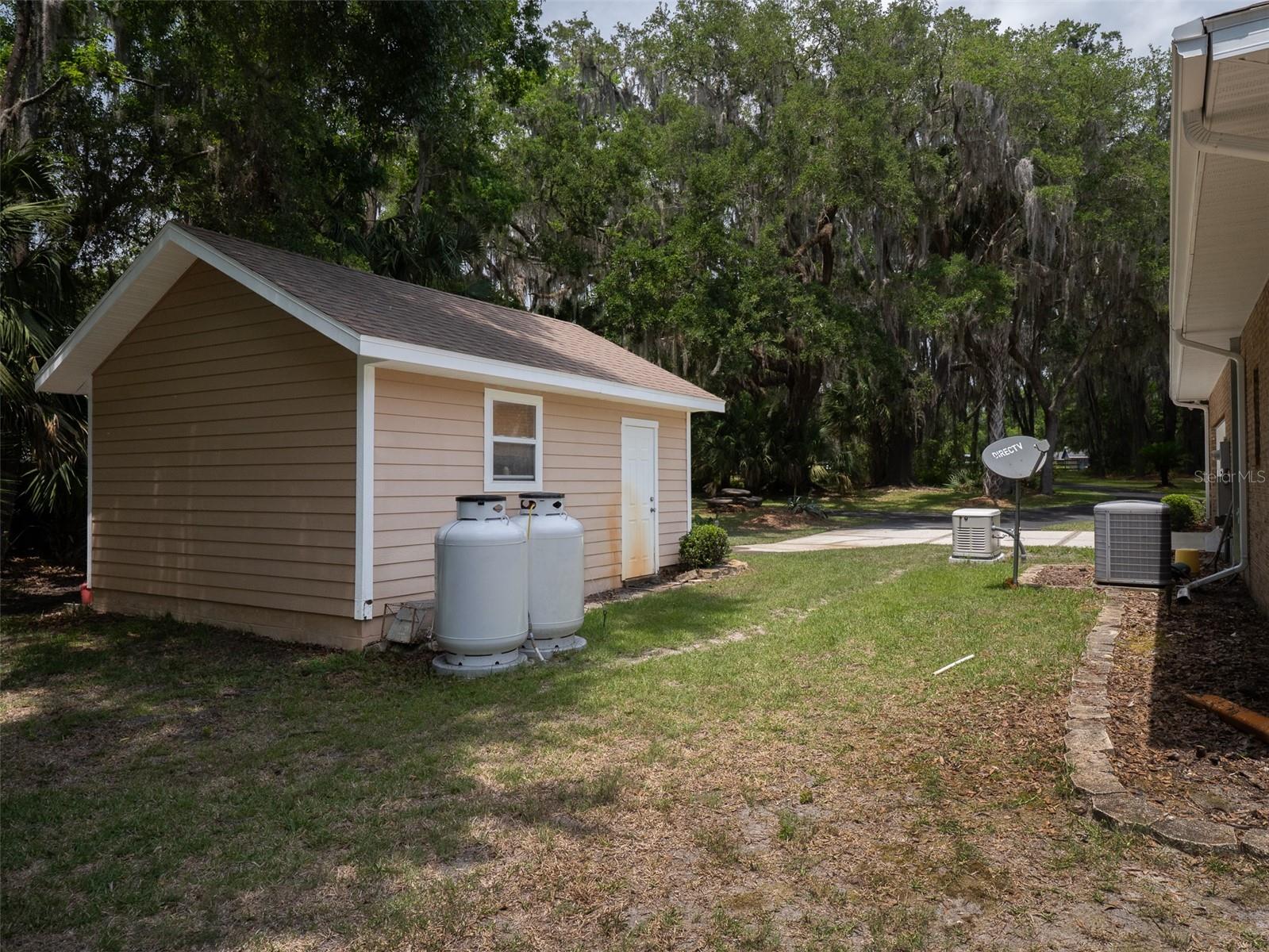 Image 31 of 40 For 10712 12th Terrace