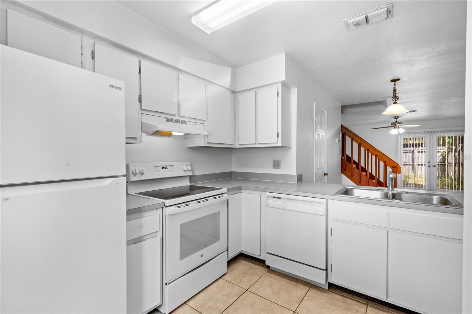 Image 10 of 23 For 2219 39th Way