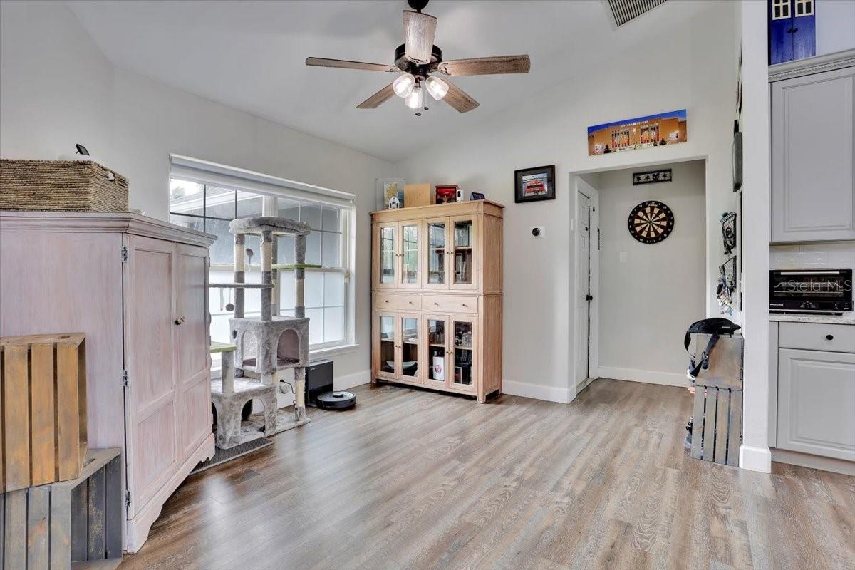 Image 13 of 28 For 20680 250th Street