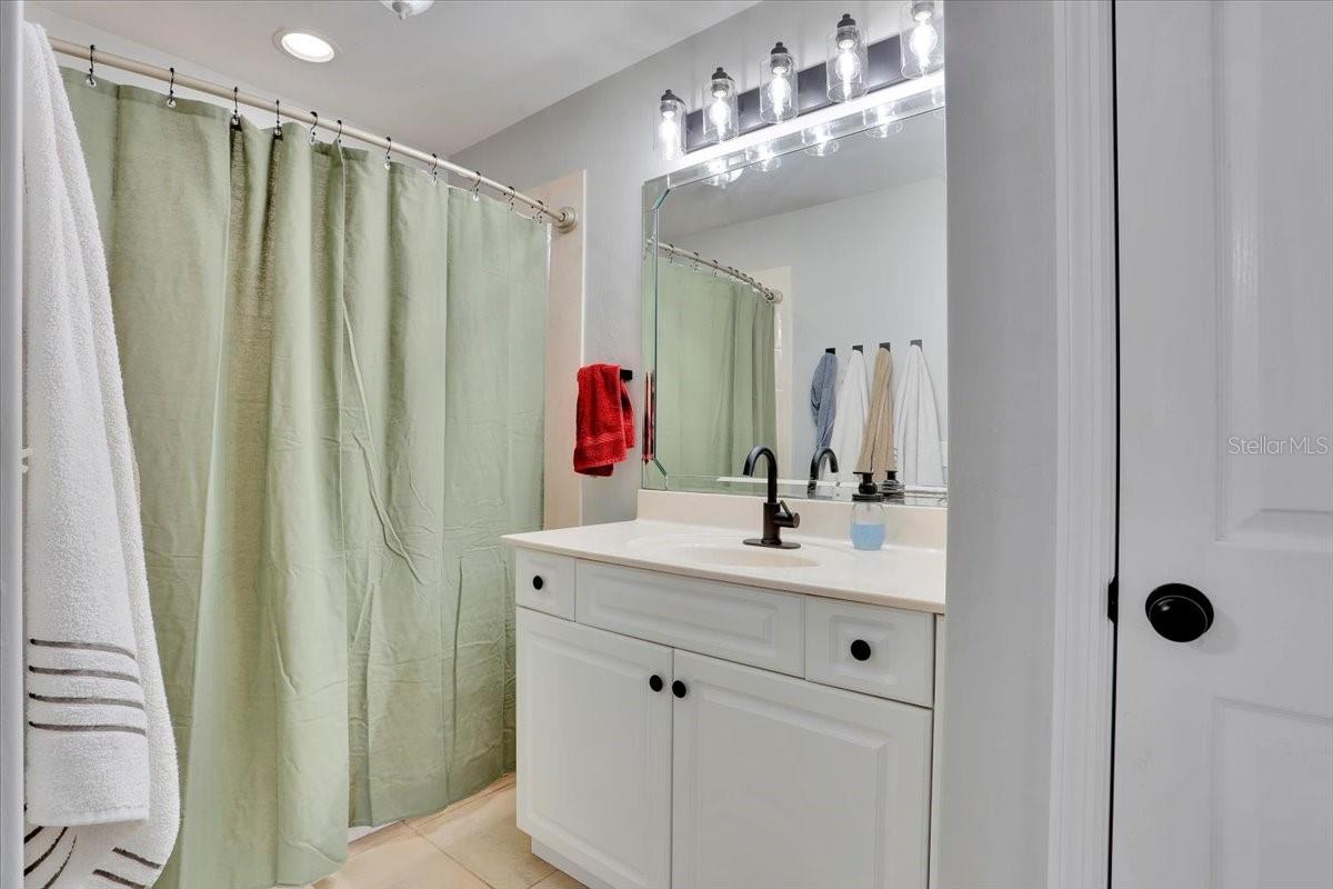 Image 20 of 28 For 20680 250th Street