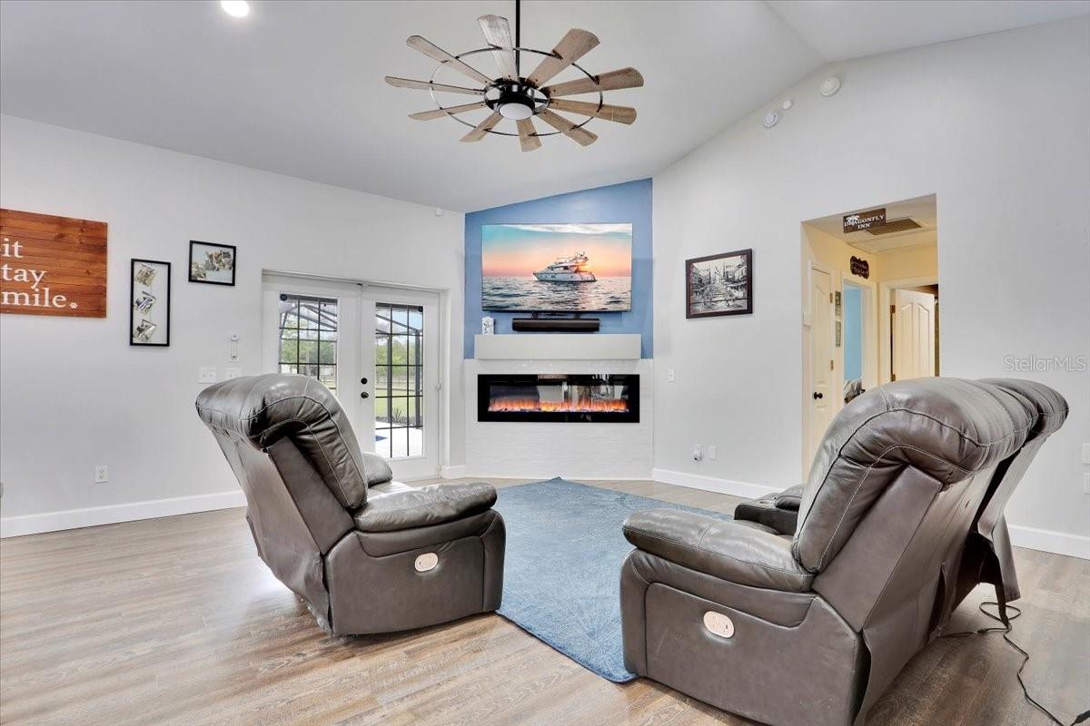 Image 7 of 28 For 20680 250th Street