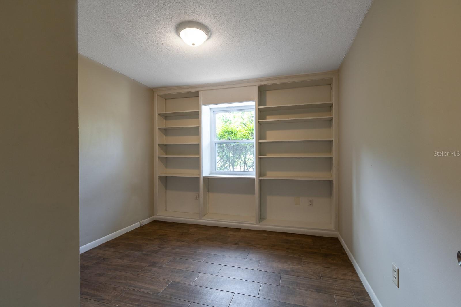 Image 13 of 35 For 4729 19th Avenue