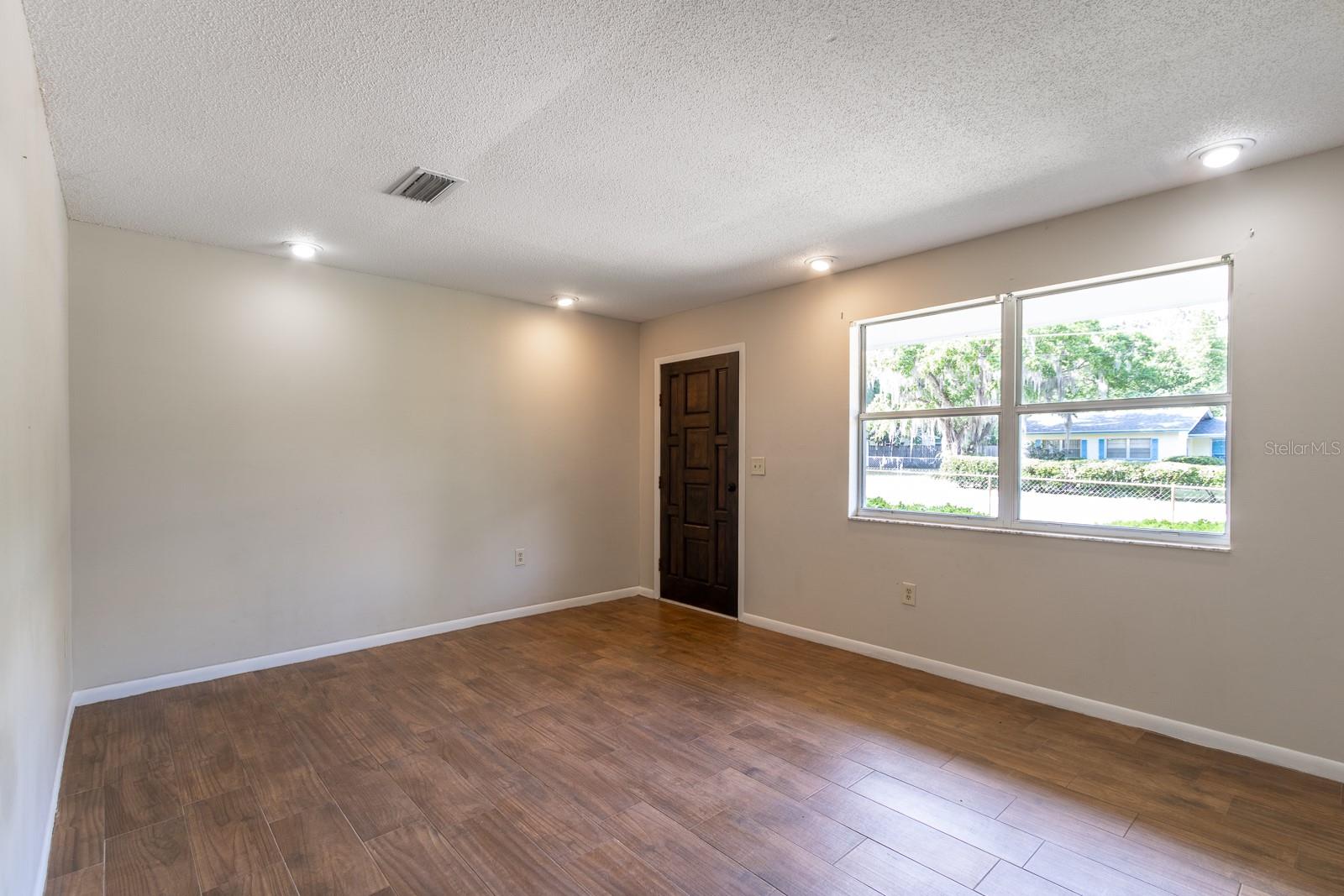 Image 7 of 35 For 4729 19th Avenue
