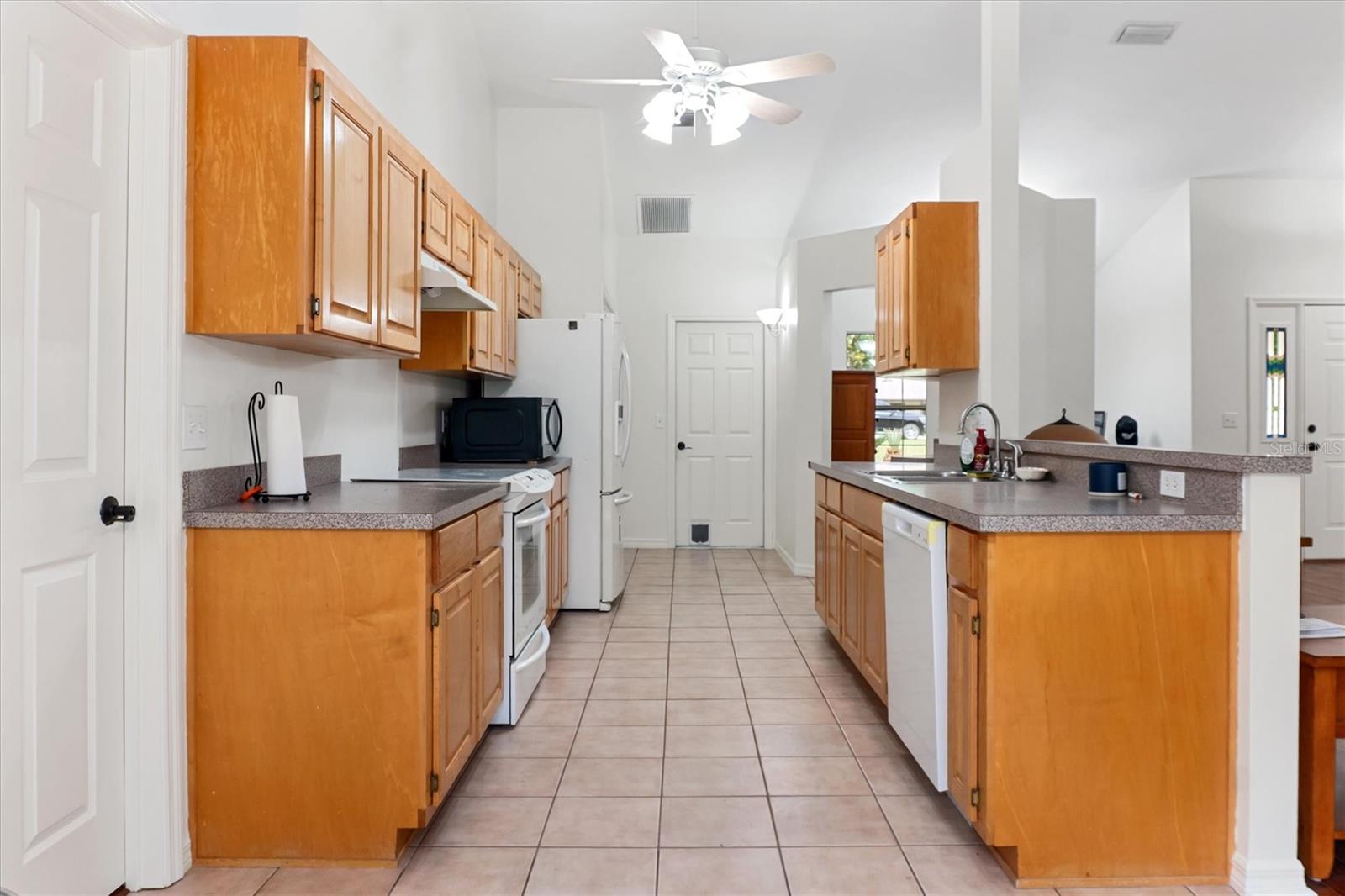 Image 14 of 39 For 20235 257th Terrace