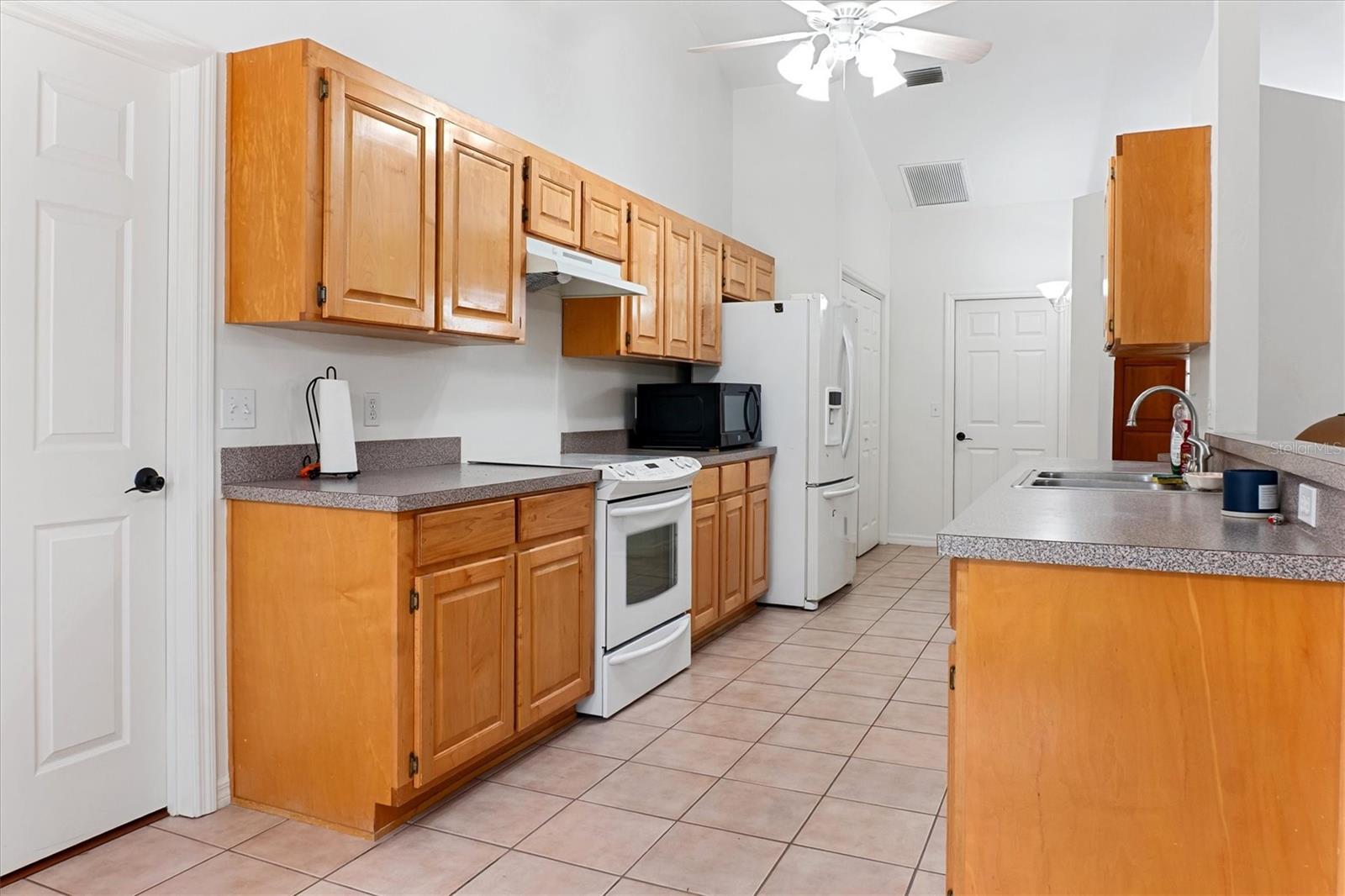 Image 16 of 39 For 20235 257th Terrace