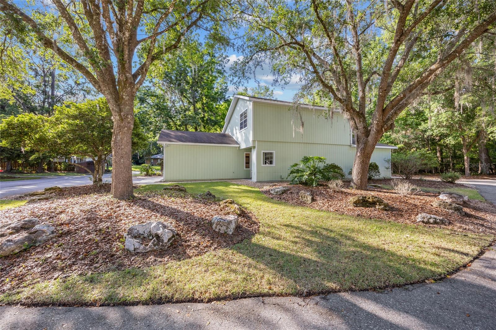 Image 28 of 35 For 7202 52nd Terrace