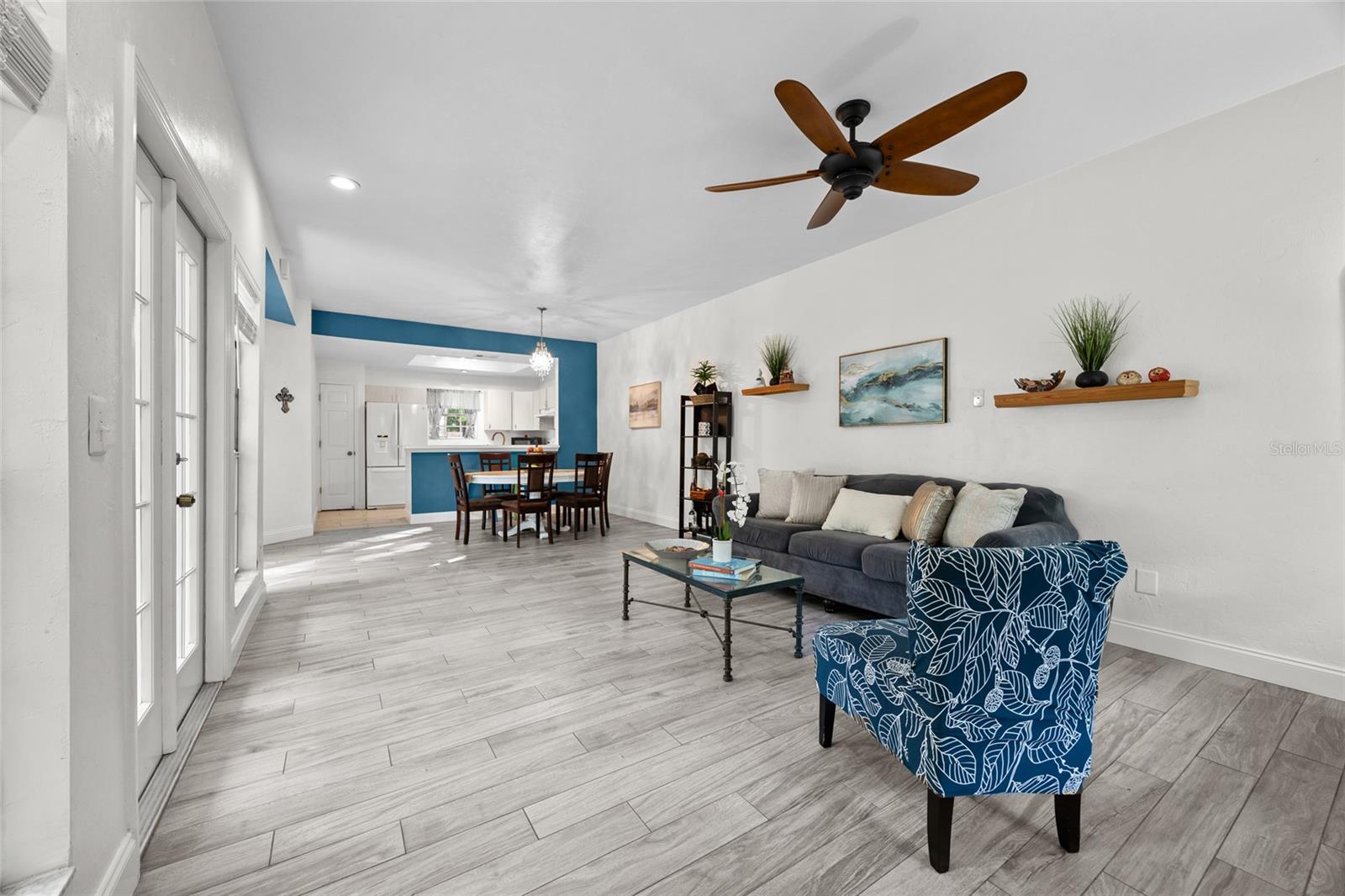 Image 3 of 35 For 7202 52nd Terrace