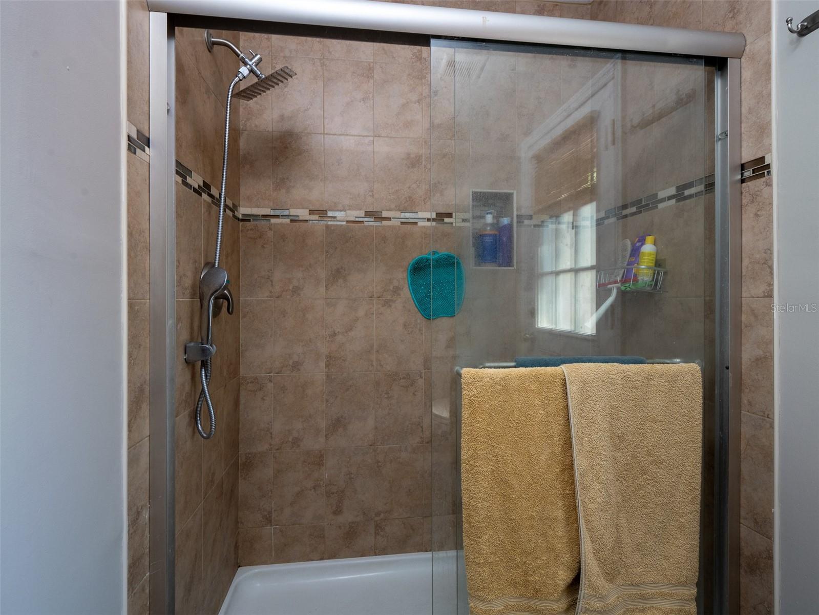 Image 15 of 46 For 7480 Paradise Drive