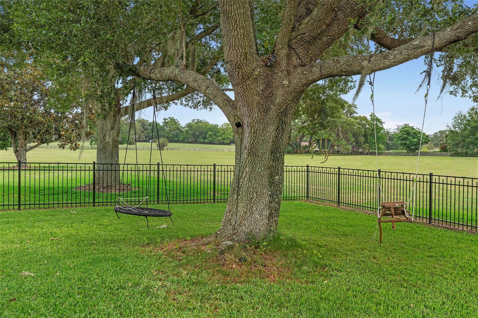 Image 37 of 44 For 23510 Oak Prairie Circle