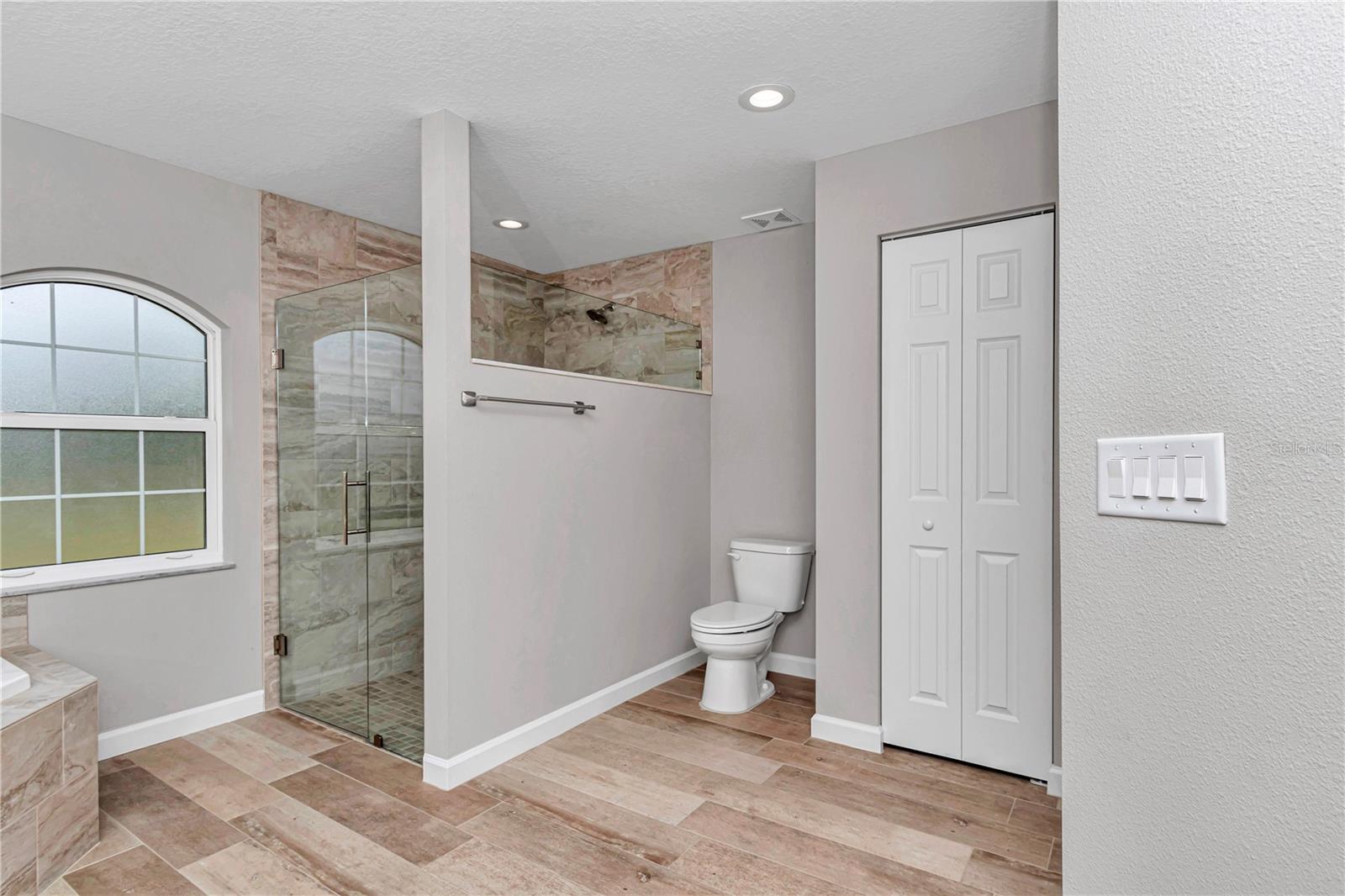 Image 49 of 54 For 5443 Nakoma Drive